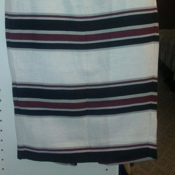 Express Skirt - Picture 3 of 5